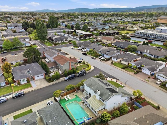 673 Harvester Drive, Foster City, CA 94404