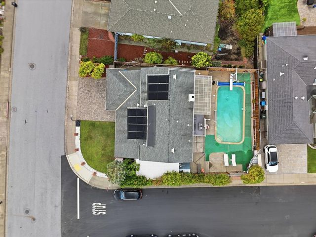 673 Harvester Drive, Foster City, CA 94404