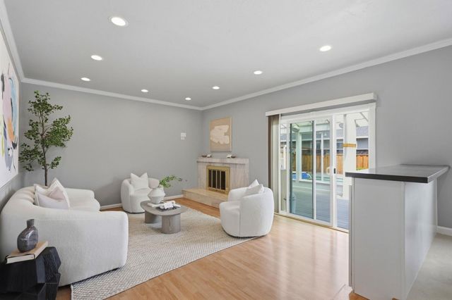 673 Harvester Drive, Foster City, CA 94404