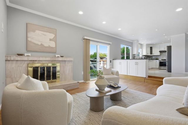 673 Harvester Drive, Foster City, CA 94404