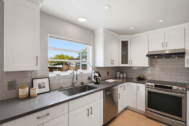 673 Harvester Drive, Foster City, CA 94404