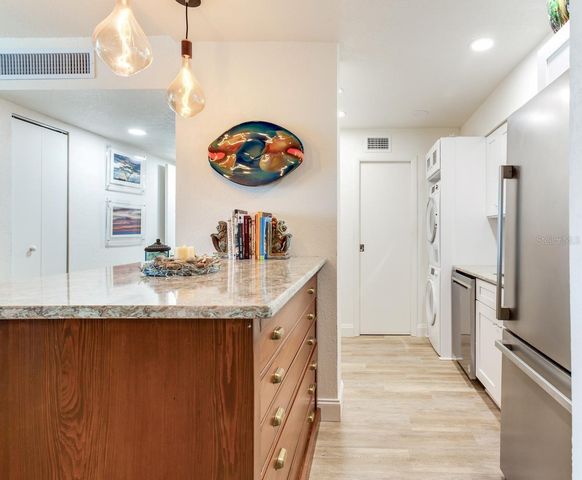632 EDGEWATER DRIVE 736, Dunedin, FL 34698