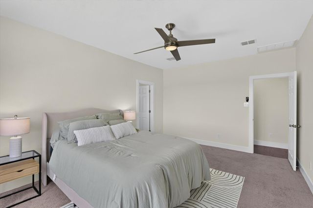 2004 Garretts WAY, Manchaca, TX 78652