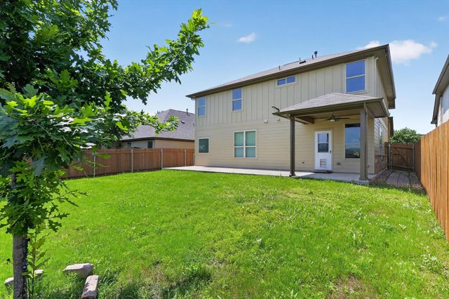 2004 Garretts WAY, Manchaca, TX 78652