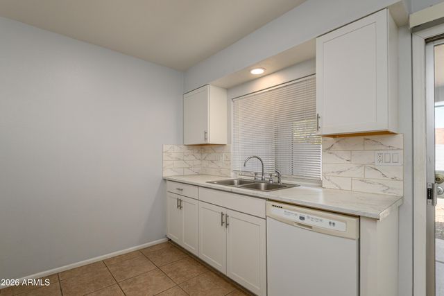 10654 W COGGINS Drive, Sun City, AZ 85351