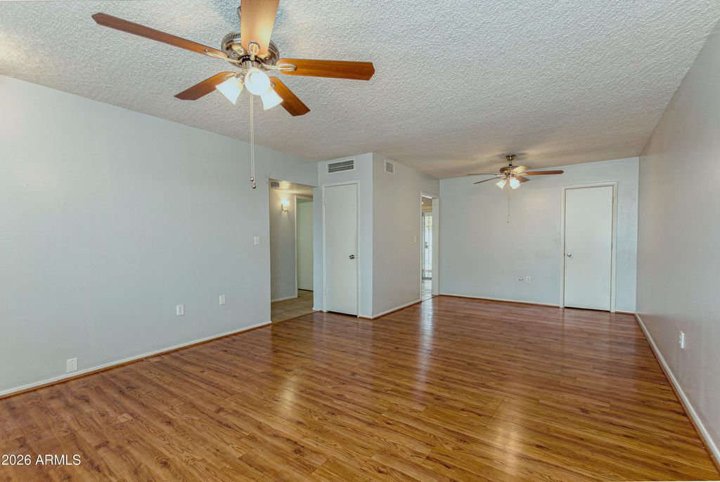 10654 W COGGINS Drive, Sun City, AZ 85351 — photo 4
