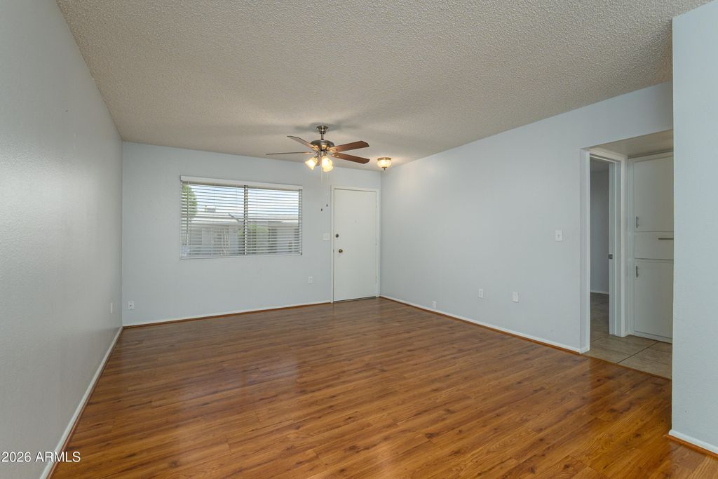 10654 W COGGINS Drive, Sun City, AZ 85351 — photo 5