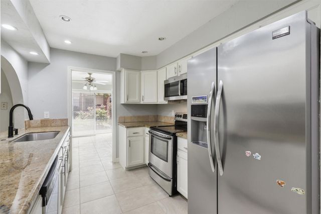 13419 Parkway Boulevard, Sugar Land, TX 77478