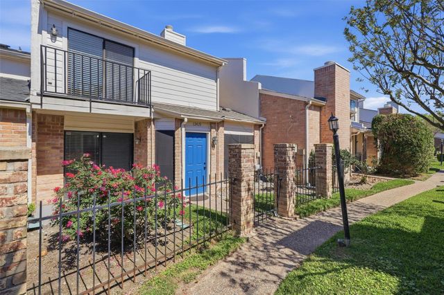 13419 Parkway Boulevard, Sugar Land, TX 77478