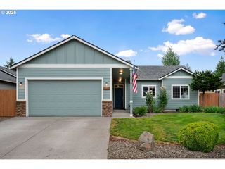 1260 Se REGAN HILL Loop, Estacada, OR 97023