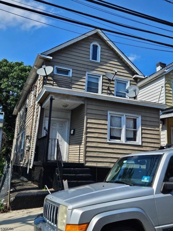65 Putnam St 2, Paterson City, NJ 07524