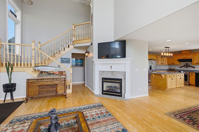 921 NE Beacon Drive, Grants Pass, OR 97526