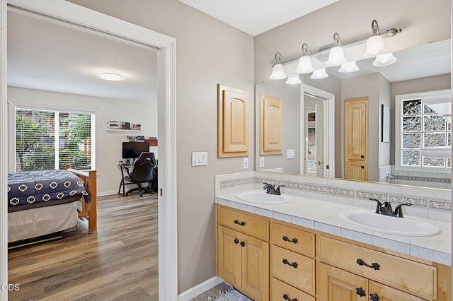 921 NE Beacon Drive, Grants Pass, OR 97526