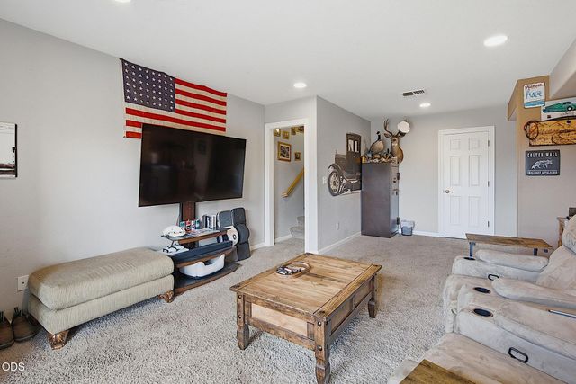921 NE Beacon Drive, Grants Pass, OR 97526