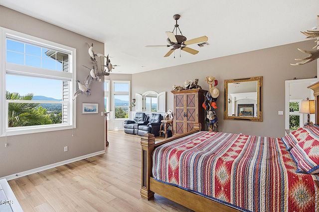 921 NE Beacon Drive, Grants Pass, OR 97526