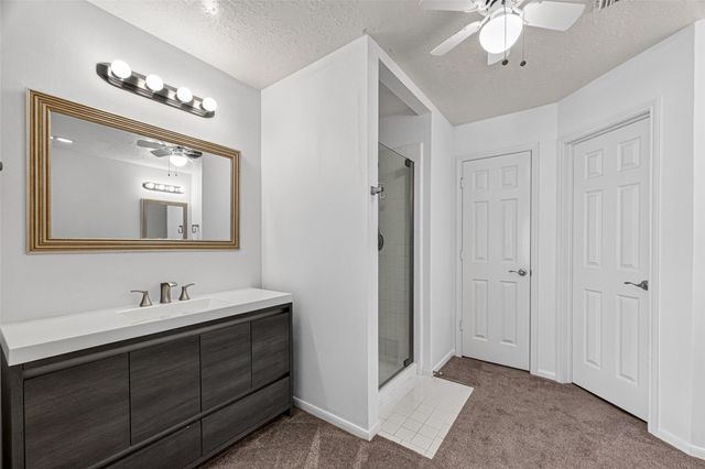 1253 El Camino Village Drive, Webster, TX 77058