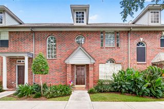 1253 El Camino Village Drive, Webster, TX 77058
