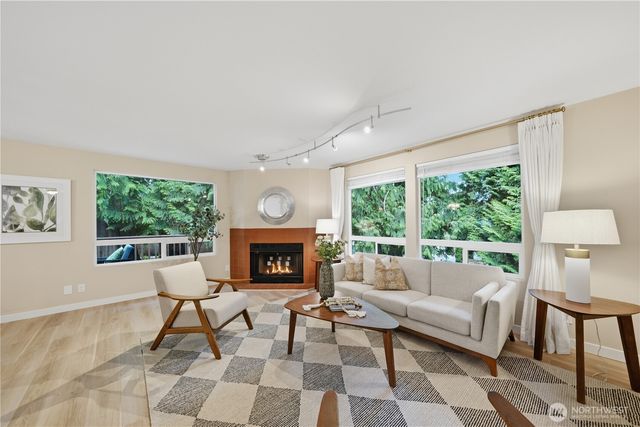 1439 227th Avenue SE, Sammamish, WA 98075