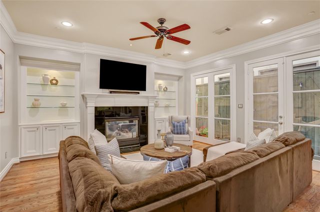 3852 Gramercy Street, Houston, TX 77025