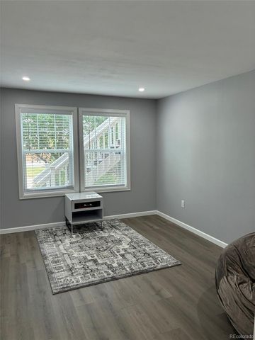 7242 S Rome Street, Aurora, CO 80016