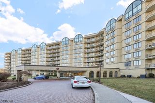 10 Smith Manor Blvd 307, West Orange Twp., NJ 07052