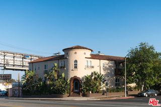 5320 W Olympic Boulevard 8, Los Angeles, CA 90036