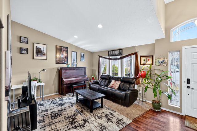 17904 E 11th Ct, Greenacres, WA 99016