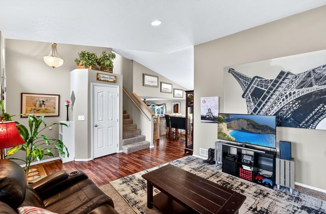 17904 E 11th Ct, Greenacres, WA 99016