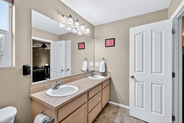 17904 E 11th Ct, Greenacres, WA 99016