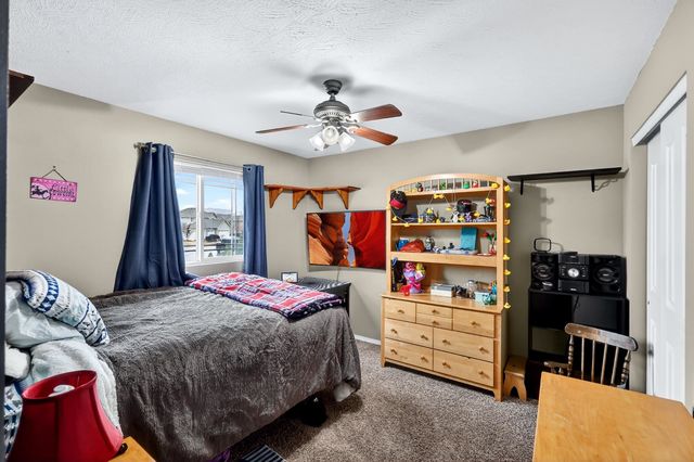 17904 E 11th Ct, Greenacres, WA 99016