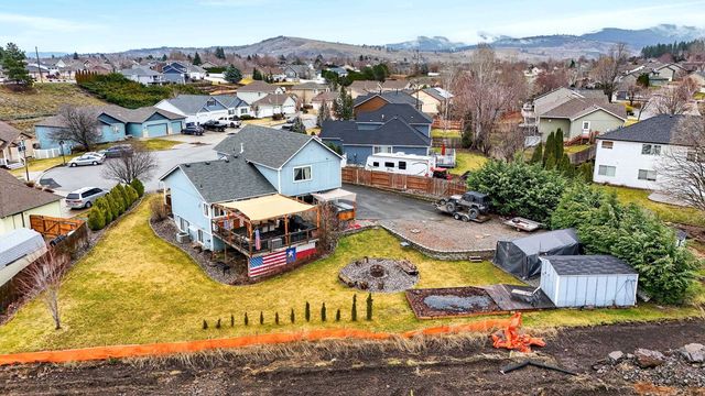 17904 E 11th Ct, Greenacres, WA 99016