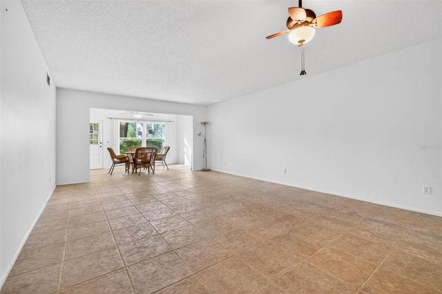 2295 AMERICUS BOULEVARD E 7, Clearwater, FL 33763