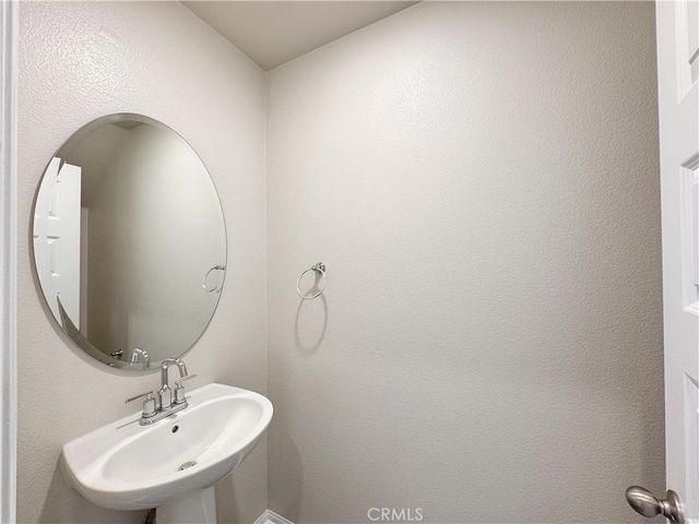 629 E Madeleine Privado, Ontario, CA 91761