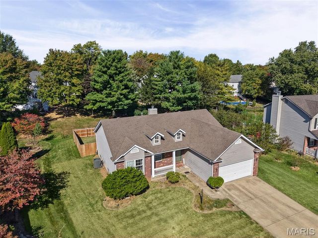 2717 Cabin Creek Court, Edwardsville, IL 62025