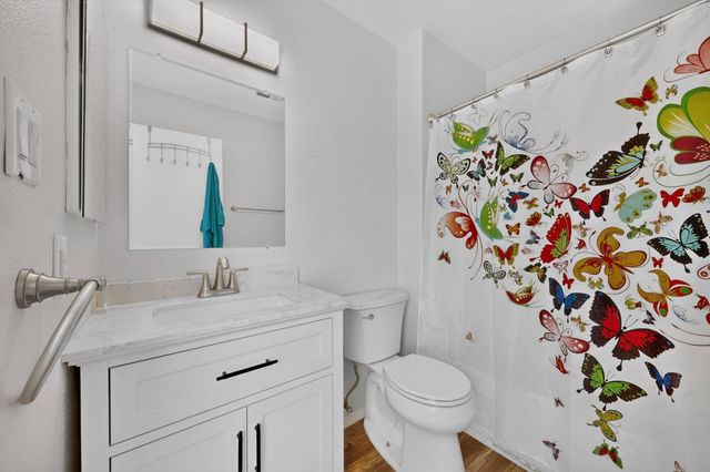 1104 Casa Roja Place NW, Albuquerque, NM 87120