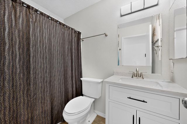 1104 Casa Roja Place NW, Albuquerque, NM 87120