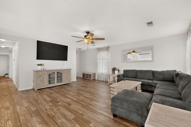 1104 Casa Roja Place NW, Albuquerque, NM 87120