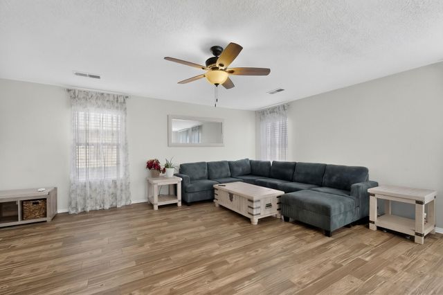 1104 Casa Roja Place NW, Albuquerque, NM 87120