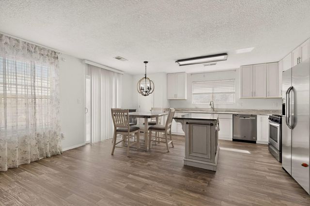 1104 Casa Roja Place NW, Albuquerque, NM 87120