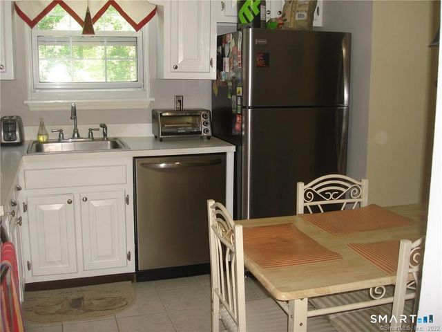 41 Prange Road 41, Brookfield, CT 06804