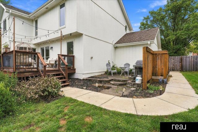 16625 Elm Street, Omaha, NE 68130