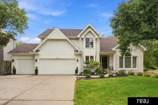 16625 Elm Street, Omaha, NE 68130