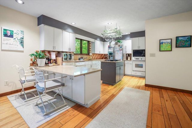261 Fern Hill Drive, Granville, OH 43023