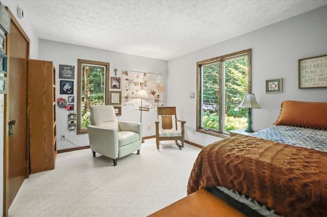 261 Fern Hill Drive, Granville, OH 43023