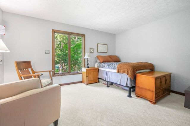 261 Fern Hill Drive, Granville, OH 43023