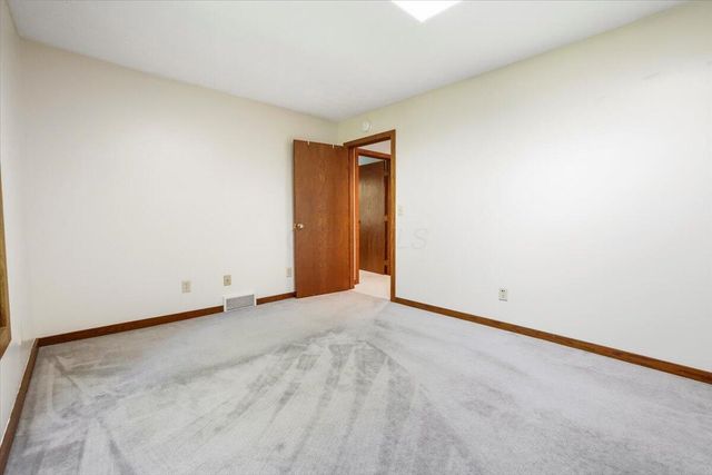 261 Fern Hill Drive, Granville, OH 43023