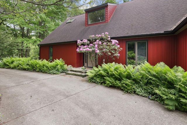 261 Fern Hill Drive, Granville, OH 43023