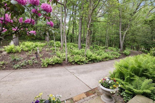 261 Fern Hill Drive, Granville, OH 43023