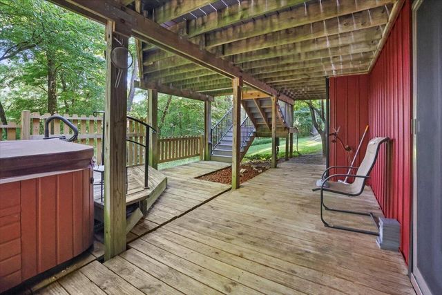 261 Fern Hill Drive, Granville, OH 43023