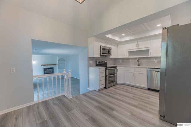 5810 S 105th Street, Omaha, NE 68127